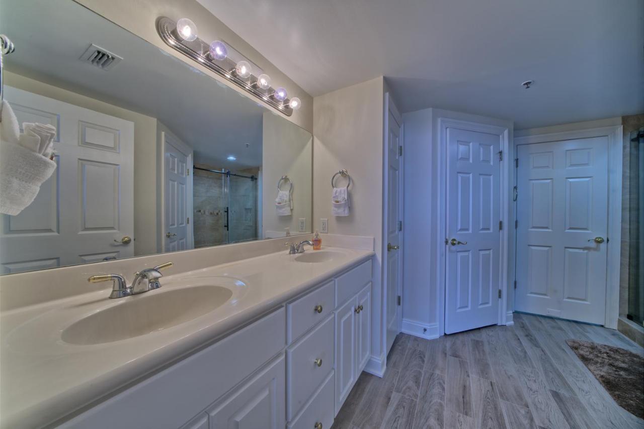 Marvelous With Beachside Pool And Free Poolside Wifi - Unit 0902 *