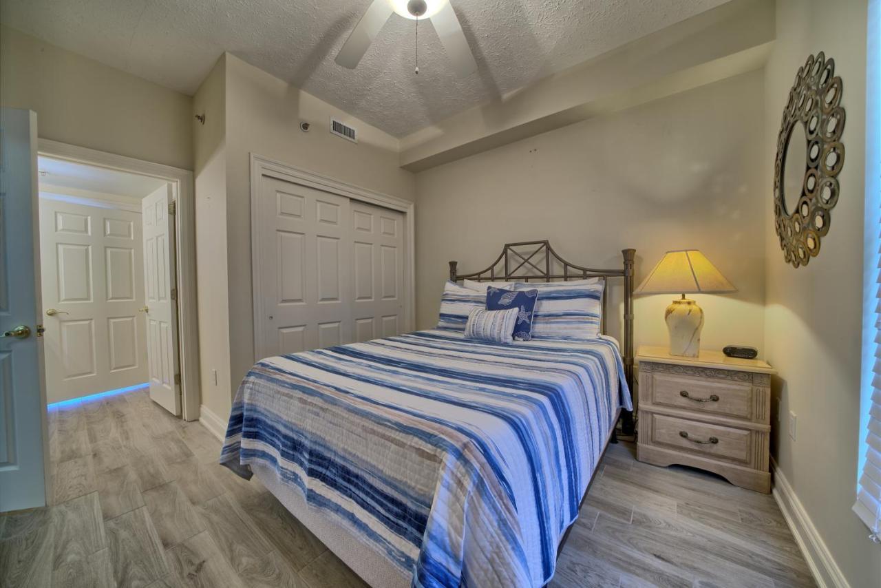 Marvelous With Beachside Pool And Free Poolside Wifi - Unit 0902 Apartment *